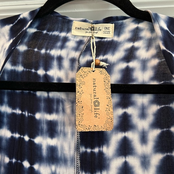 Natural tie dye cover up/tie front shrug. New with tags. One size. - Picture 4 of 6